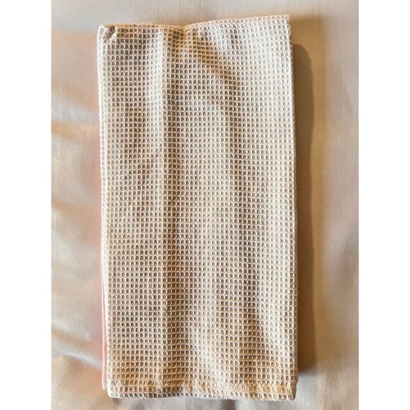 CHRISTMAS PINK Kitchen Towel Set of 2 Embroidered BEADED Detailed HOSTESS GIFT - Picture 9 of 12